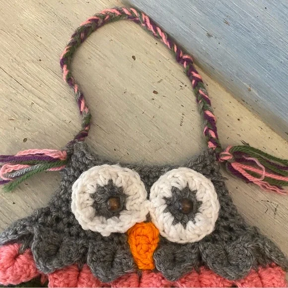Handmade Crocheted Owl Purse 9x8x6 Good Condition - Picture 2 of 5